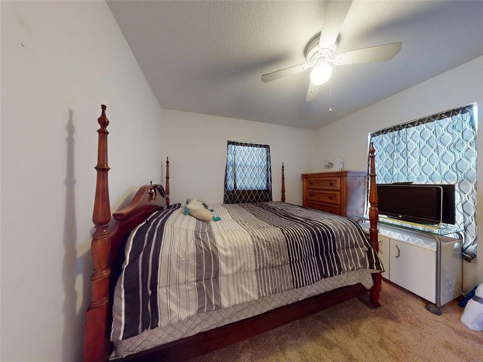 待售: $274,900 (3 贝兹, 2 浴室, 1105 平方英尺)