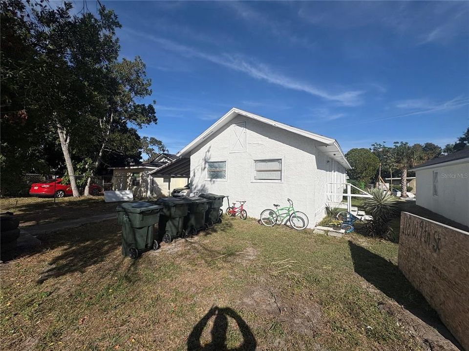 Activo con contrato: $225,000 (5 camas, 2 baños, 1380 Pies cuadrados)