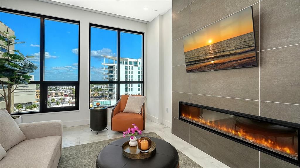 For Sale: $1,184,000 (2 beds, 2 baths, 1337 Square Feet)