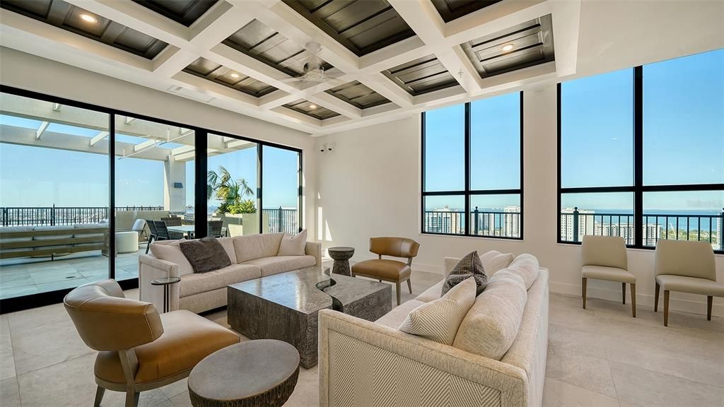 For Sale: $1,184,000 (2 beds, 2 baths, 1337 Square Feet)