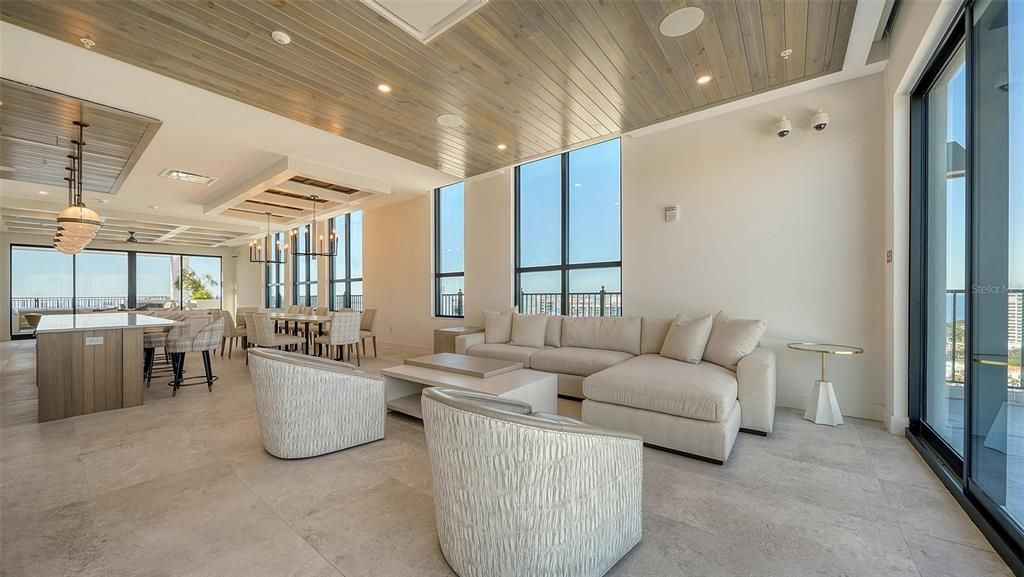 For Sale: $1,184,000 (2 beds, 2 baths, 1337 Square Feet)