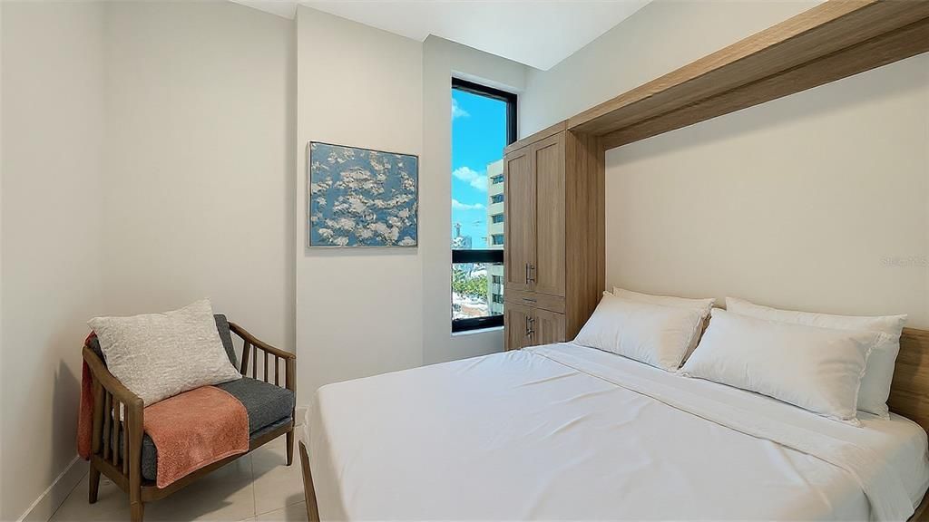 For Sale: $1,184,000 (2 beds, 2 baths, 1337 Square Feet)