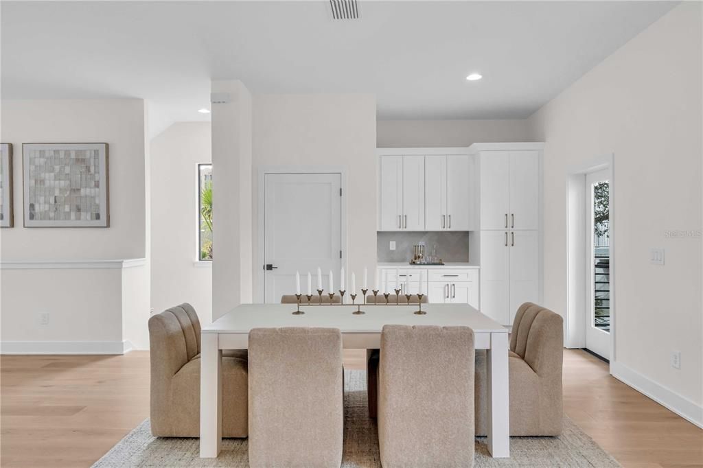 For Rent: $9,999 (4 beds, 3 baths, 3313 Square Feet)