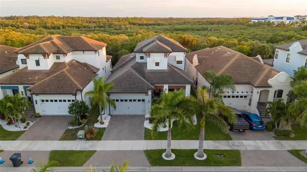 На продажу: $599,000 (3 спален, 2 ванн, 2591 Квадратных фут)