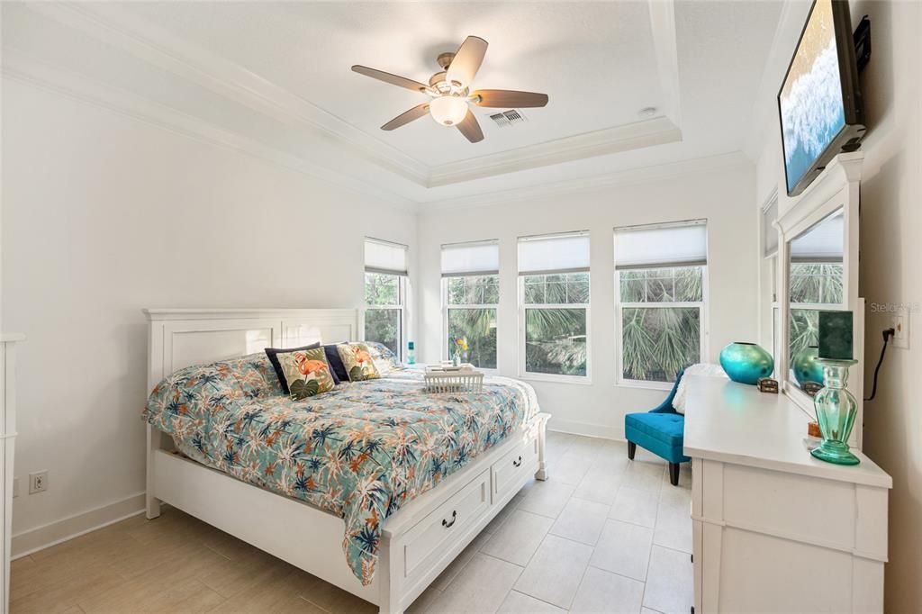 На продажу: $599,000 (3 спален, 2 ванн, 2591 Квадратных фут)