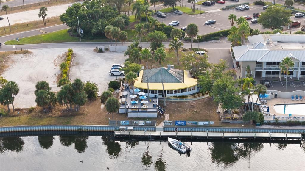 На продажу: $599,000 (3 спален, 2 ванн, 2591 Квадратных фут)