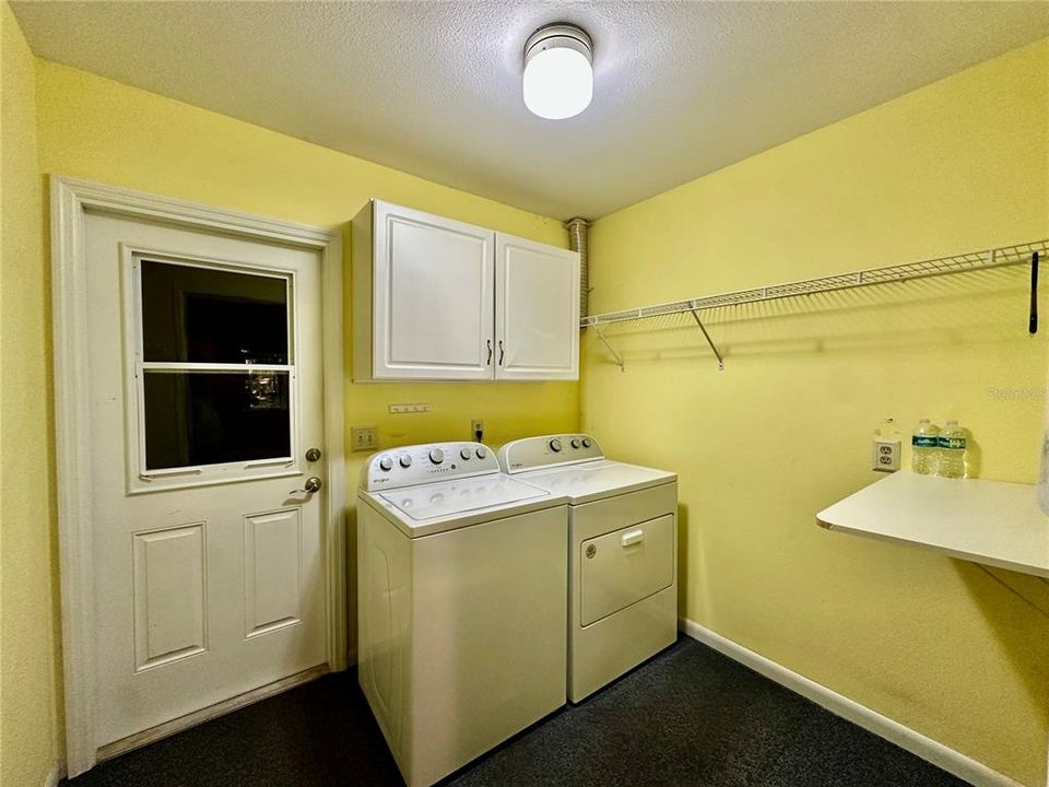 合同活跃: $389,900 (3 贝兹, 2 浴室, 1849 平方英尺)