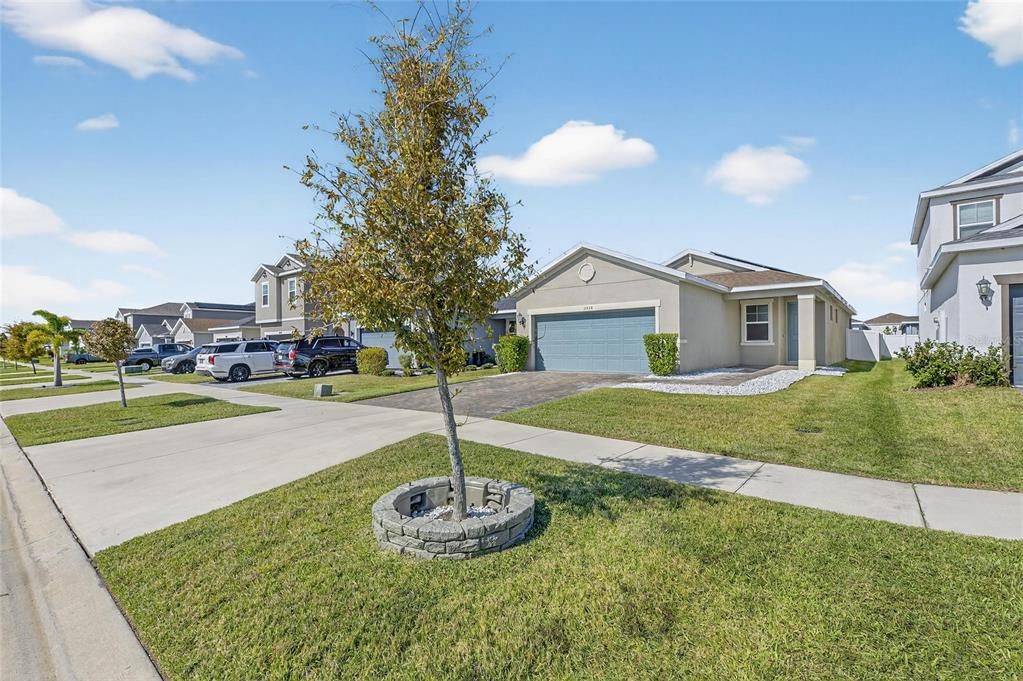 出租: $2,200 (4 贝兹, 2 浴室, 1612 平方英尺)