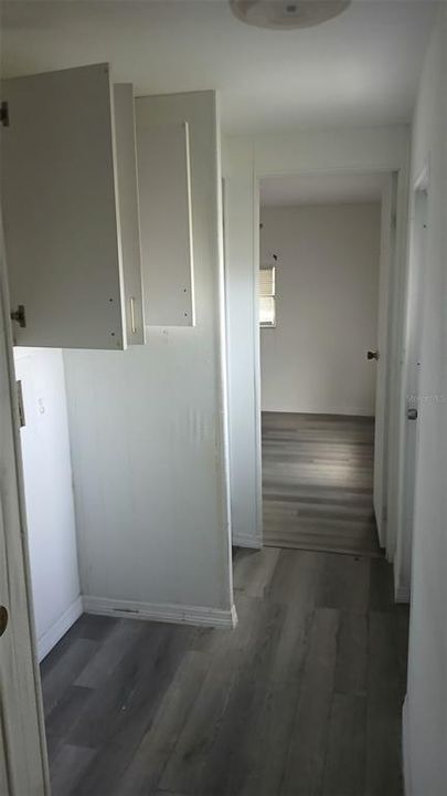 For Sale: $99,999 (2 beds, 1 baths, 672 Square Feet)