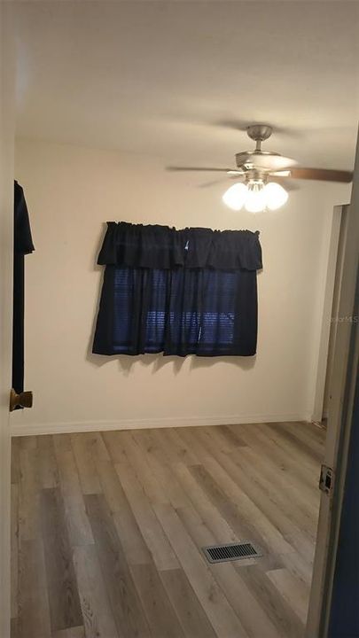 For Sale: $99,999 (2 beds, 1 baths, 672 Square Feet)