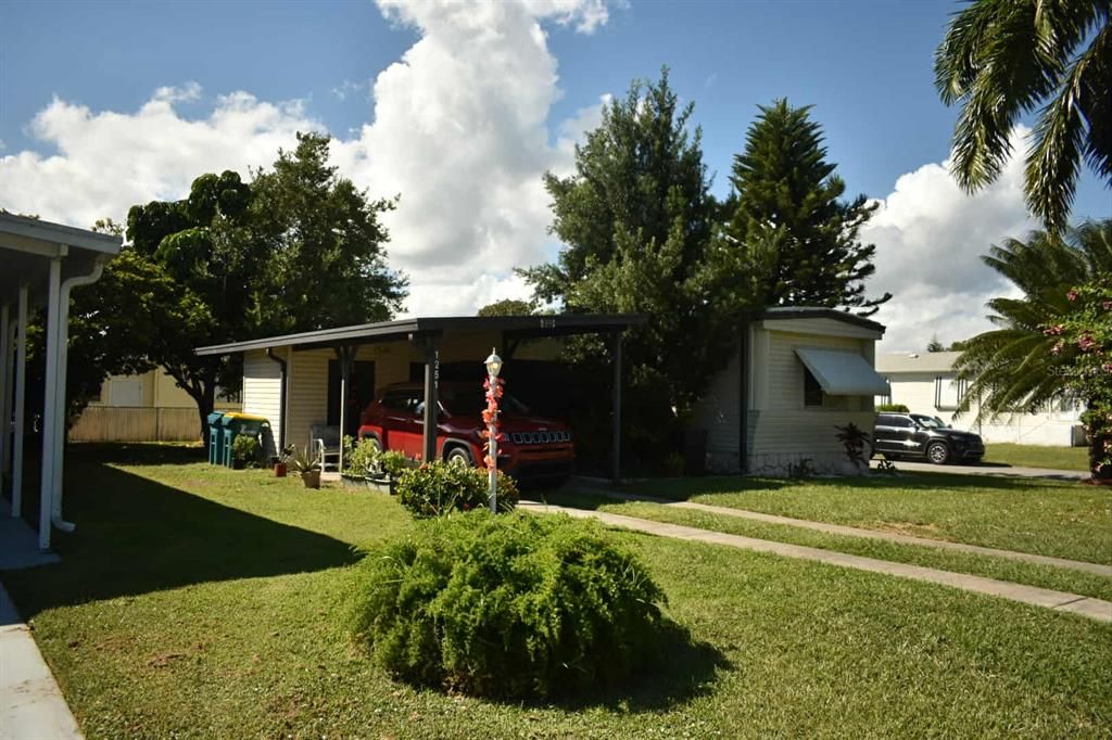 For Sale: $99,999 (2 beds, 1 baths, 672 Square Feet)