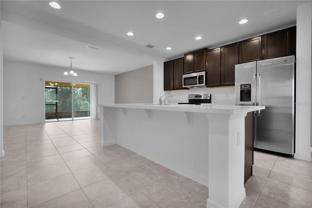 出租: $1,800 (3 贝兹, 2 浴室, 1689 平方英尺)