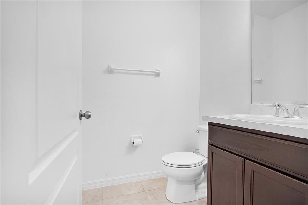 出租: $1,800 (3 贝兹, 2 浴室, 1689 平方英尺)