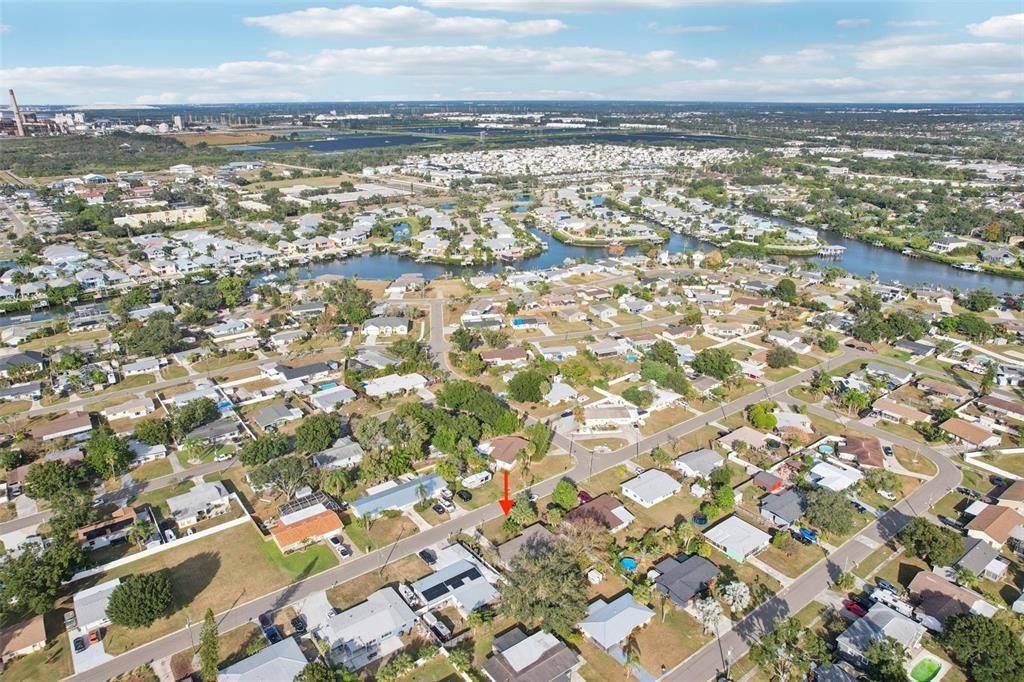 待售: $335,000 (4 贝兹, 2 浴室, 1440 平方英尺)