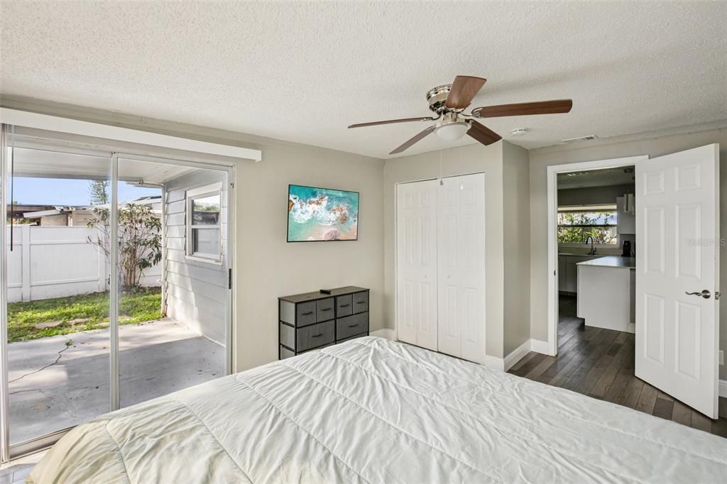 待售: $335,000 (4 贝兹, 2 浴室, 1440 平方英尺)