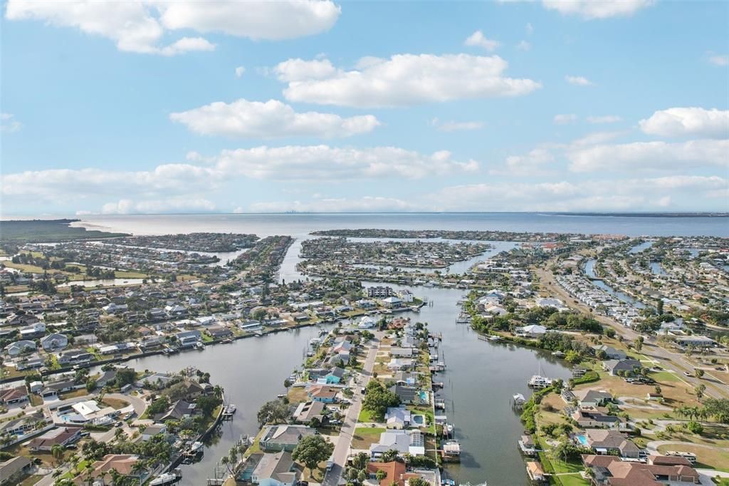 待售: $335,000 (4 贝兹, 2 浴室, 1440 平方英尺)