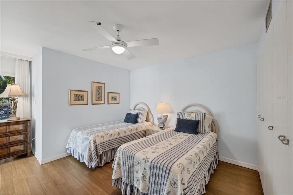 待售: $625,000 (2 贝兹, 2 浴室, 1675 平方英尺)