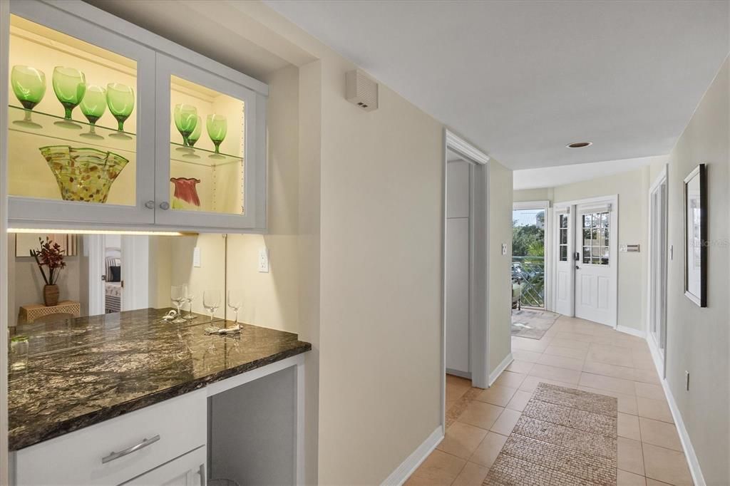 待售: $625,000 (2 贝兹, 2 浴室, 1675 平方英尺)