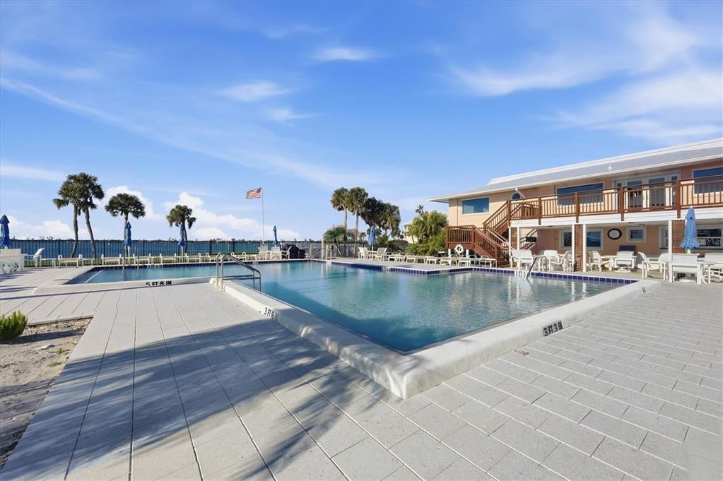 待售: $564,000 (2 贝兹, 2 浴室, 1675 平方英尺)