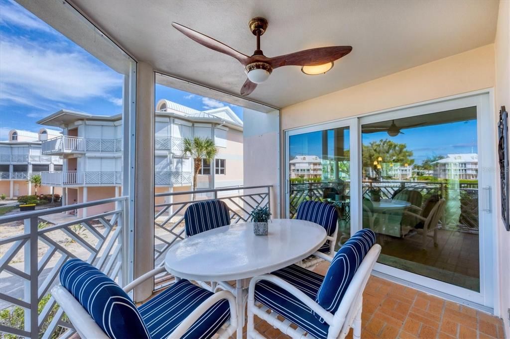 待售: $625,000 (2 贝兹, 2 浴室, 1675 平方英尺)