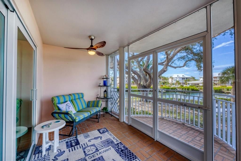 待售: $625,000 (2 贝兹, 2 浴室, 1675 平方英尺)