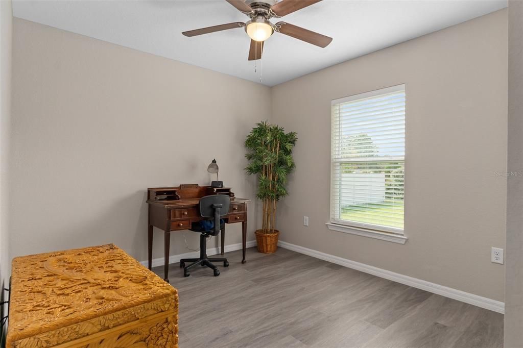 Active With Contract: $249,000 (3 beds, 2 baths, 1283 Square Feet)