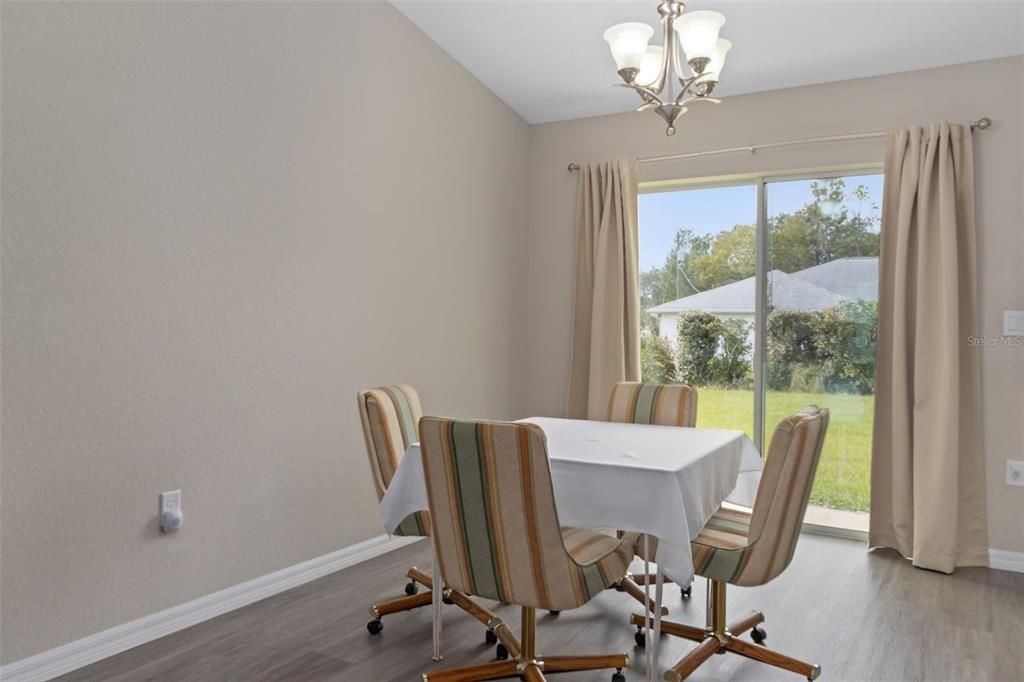 Active With Contract: $249,000 (3 beds, 2 baths, 1283 Square Feet)