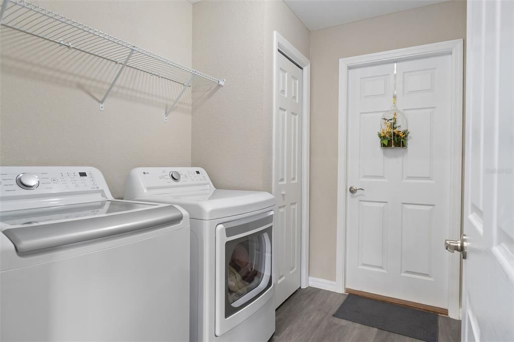 Active With Contract: $249,000 (3 beds, 2 baths, 1283 Square Feet)