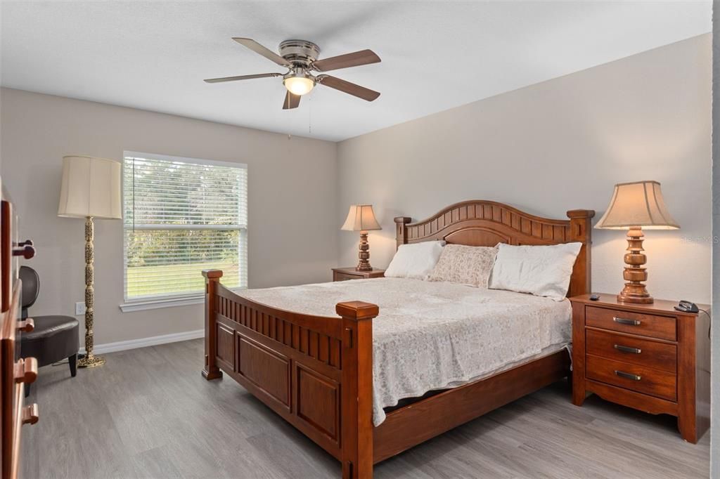 Active With Contract: $249,000 (3 beds, 2 baths, 1283 Square Feet)