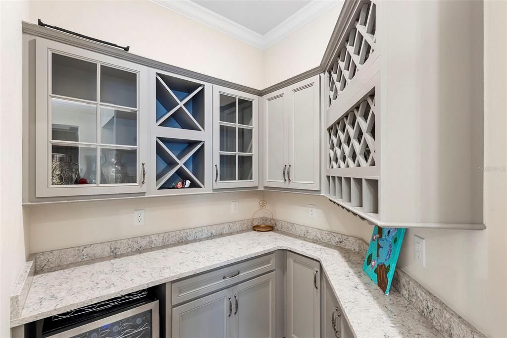 For Rent: $7,500 (5 beds, 4 baths, 4205 Square Feet)