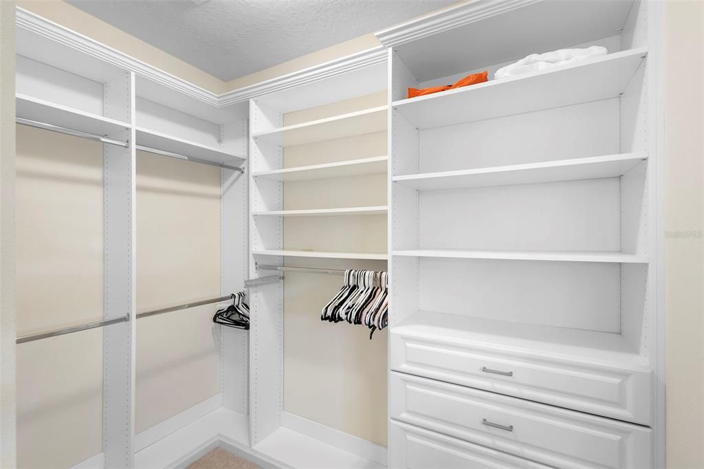 For Rent: $7,500 (5 beds, 4 baths, 4205 Square Feet)