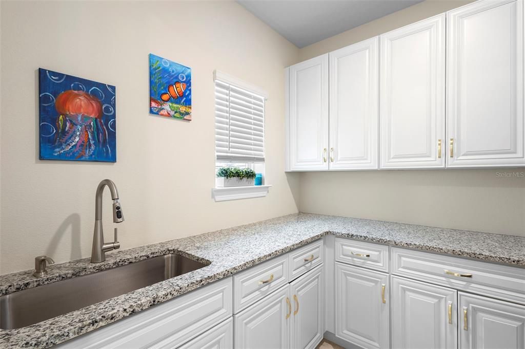 For Rent: $7,500 (5 beds, 4 baths, 4205 Square Feet)