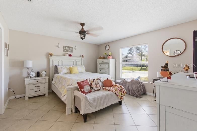 En Venta: $310,000 (3 camas, 2 baños, 1260 Pies cuadrados)