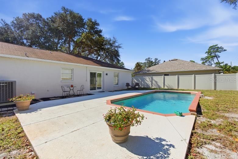 En Venta: $310,000 (3 camas, 2 baños, 1260 Pies cuadrados)