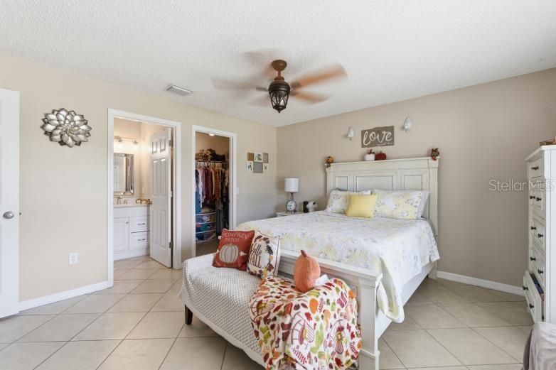 En Venta: $310,000 (3 camas, 2 baños, 1260 Pies cuadrados)