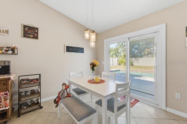 En Venta: $310,000 (3 camas, 2 baños, 1260 Pies cuadrados)