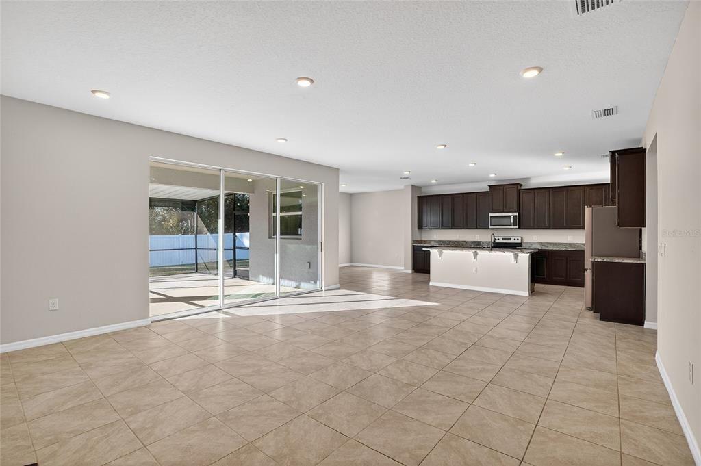 待售: $525,000 (4 贝兹, 3 浴室, 3278 平方英尺)