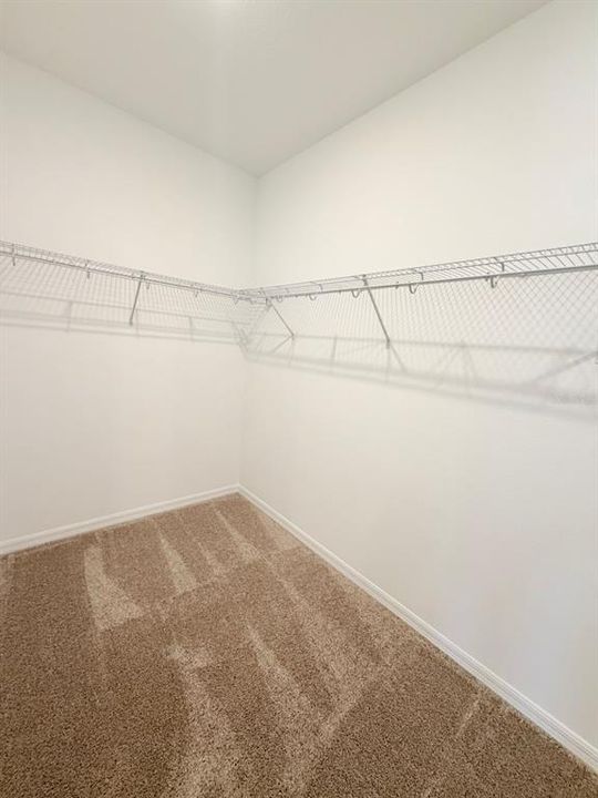 For Rent: $2,700 (3 beds, 2 baths, 2226 Square Feet)