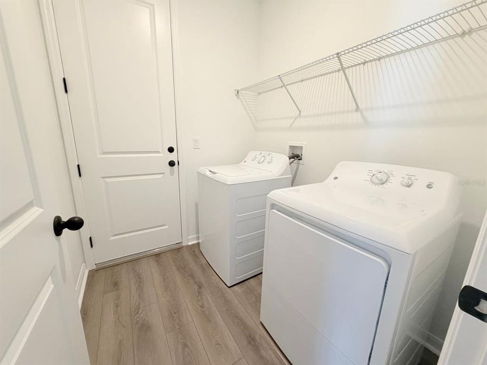 For Rent: $2,700 (3 beds, 2 baths, 2226 Square Feet)