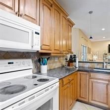 For Rent: $4,500 (3 beds, 2 baths, 2415 Square Feet)