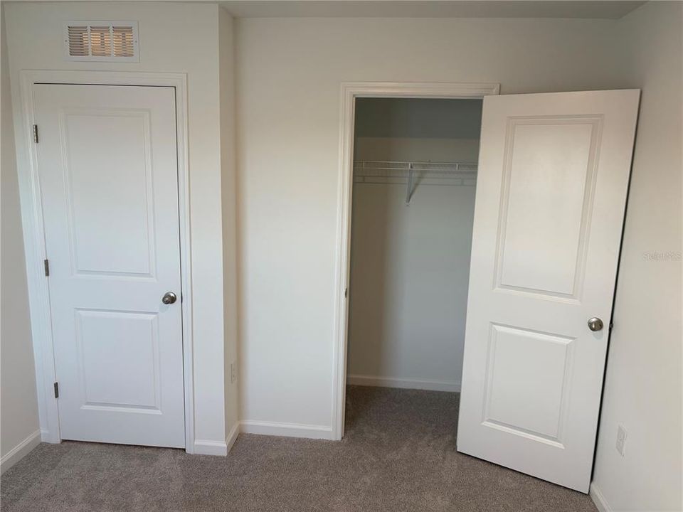 For Rent: $1,900 (3 beds, 2 baths, 1200 Square Feet)