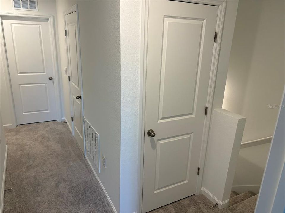 For Rent: $1,900 (3 beds, 2 baths, 1200 Square Feet)