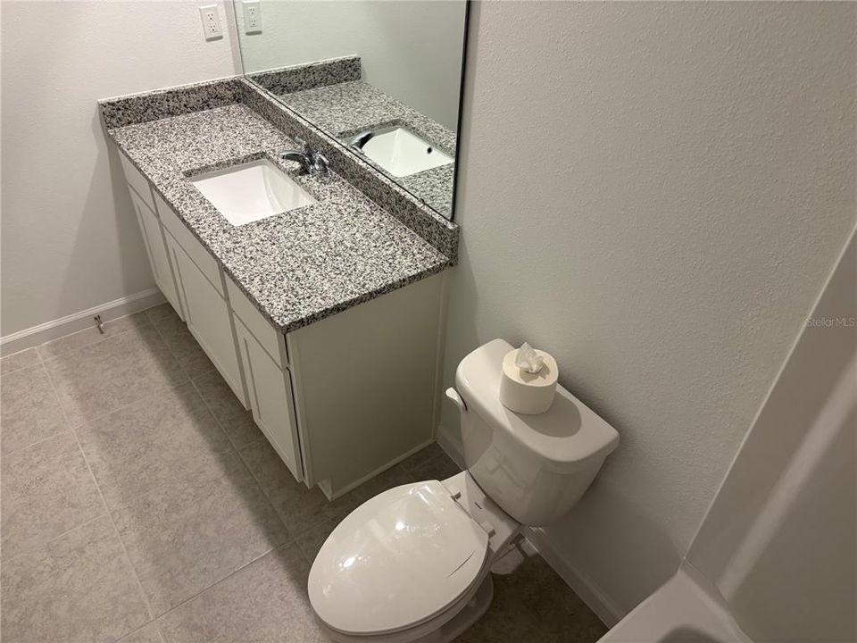 For Rent: $1,900 (3 beds, 2 baths, 1200 Square Feet)