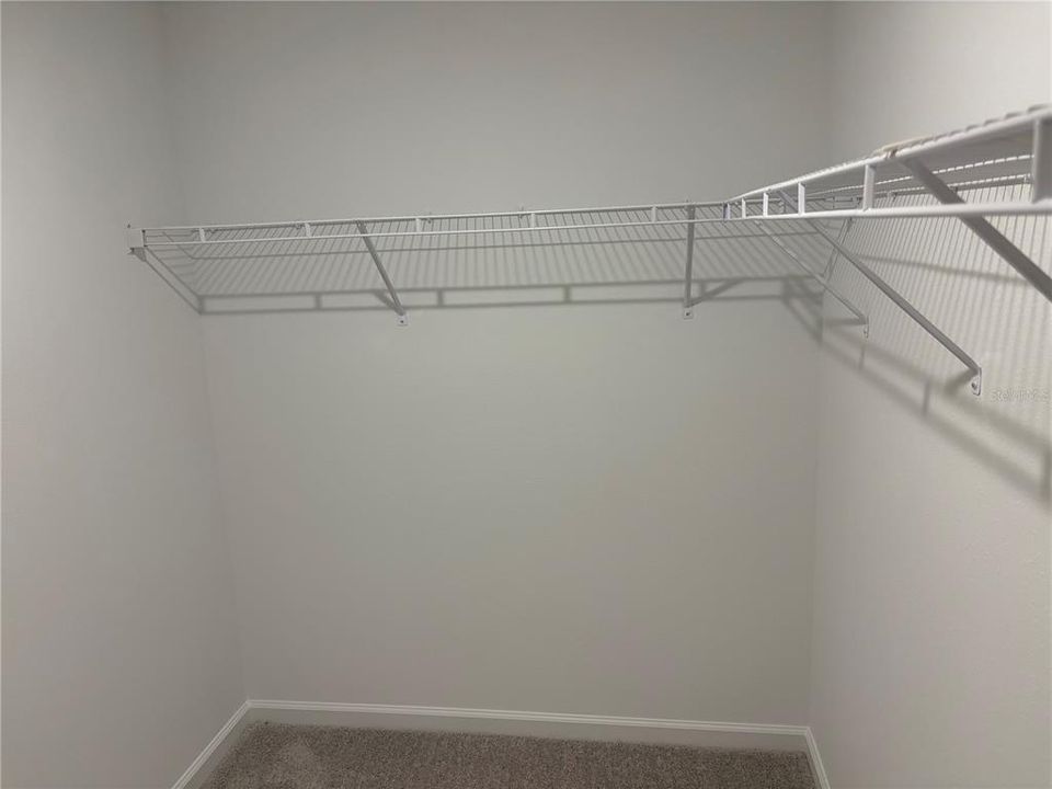 For Rent: $1,900 (3 beds, 2 baths, 1200 Square Feet)