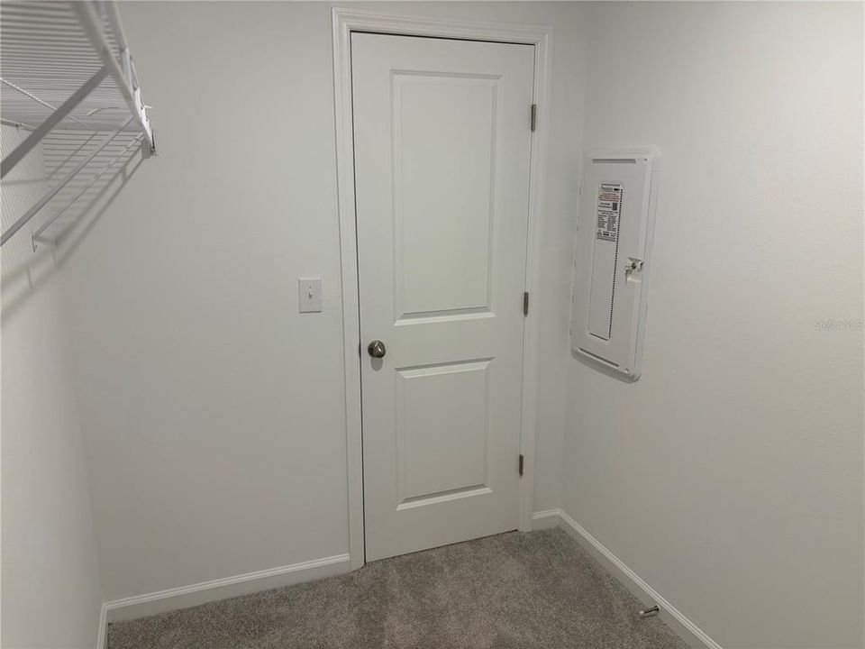 For Rent: $1,900 (3 beds, 2 baths, 1200 Square Feet)