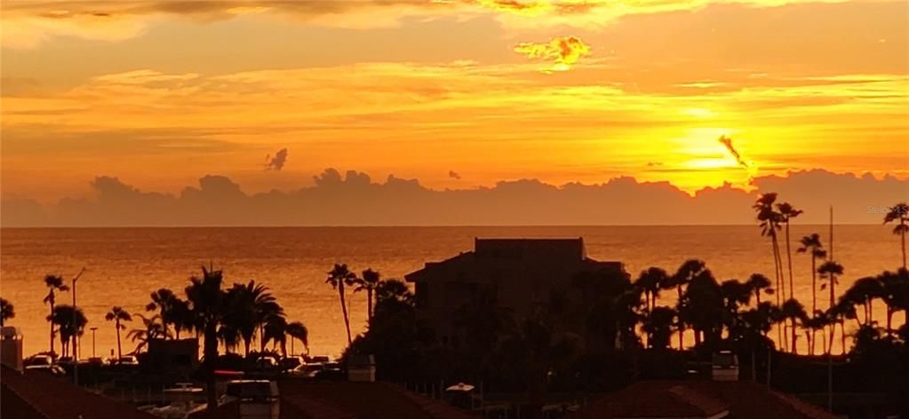 На продажу: $795,000 (2 спален, 2 ванн, 1530 Квадратных фут)