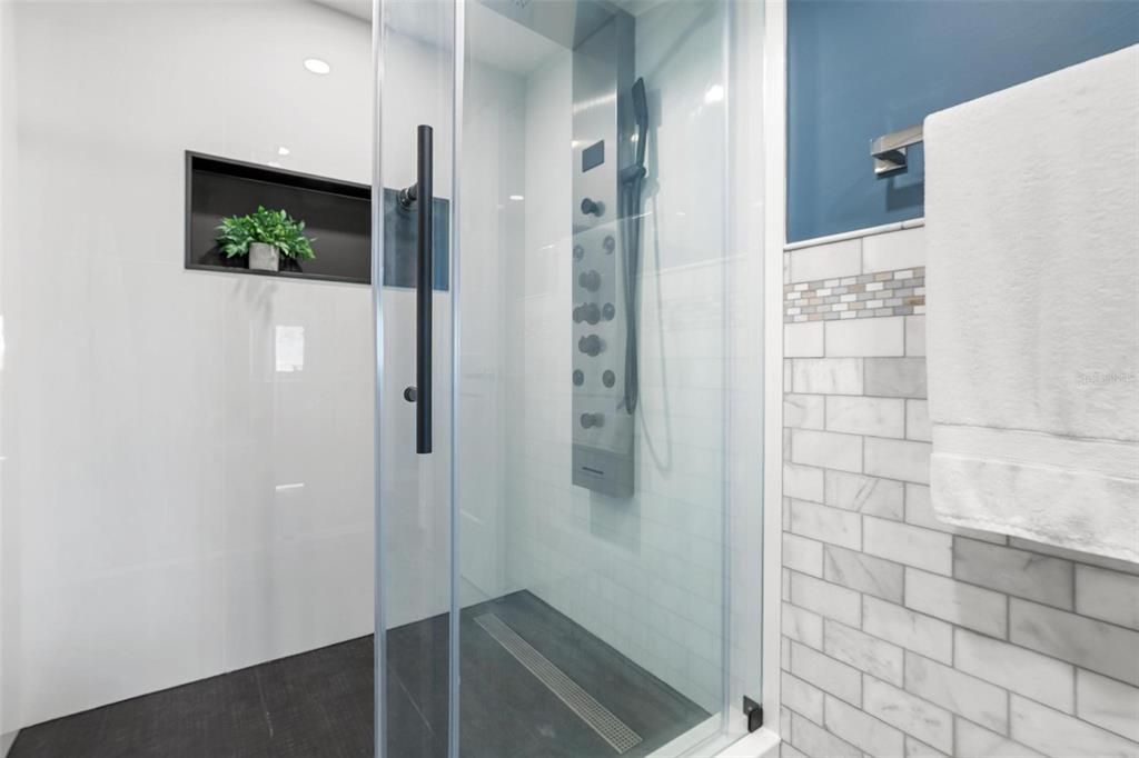 На продажу: $795,000 (2 спален, 2 ванн, 1530 Квадратных фут)