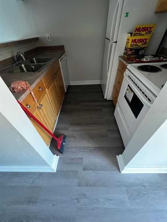 For Rent: $1,000 (1 beds, 1 baths, 552 Square Feet)