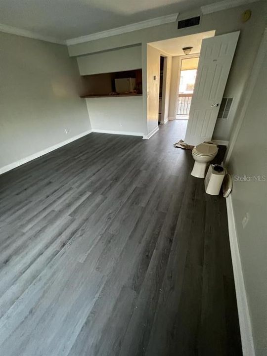 For Rent: $1,000 (1 beds, 1 baths, 552 Square Feet)