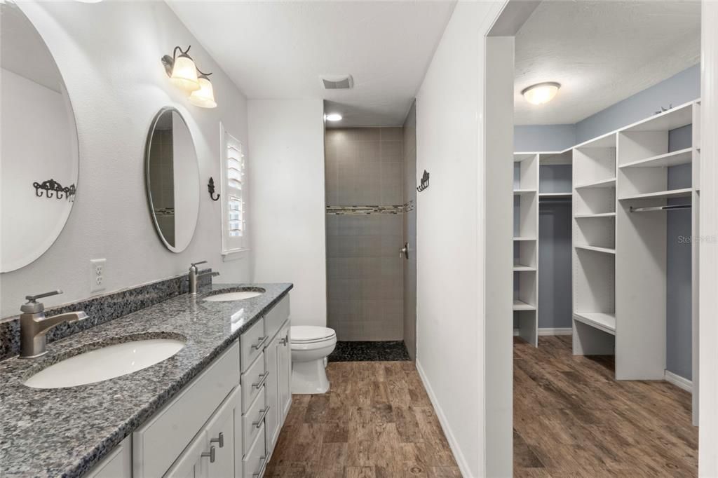 For Sale: $545,000 (3 beds, 2 baths, 1756 Square Feet)